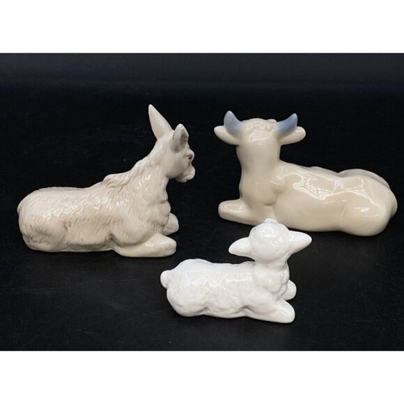International Bazaar Pastel Nativity Donkey Cow Lamb Replacement Pieces LOT 3 - Picture 2 of 16